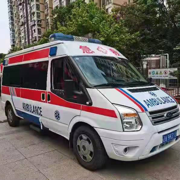 千家镇长途救护车护送病人返乡